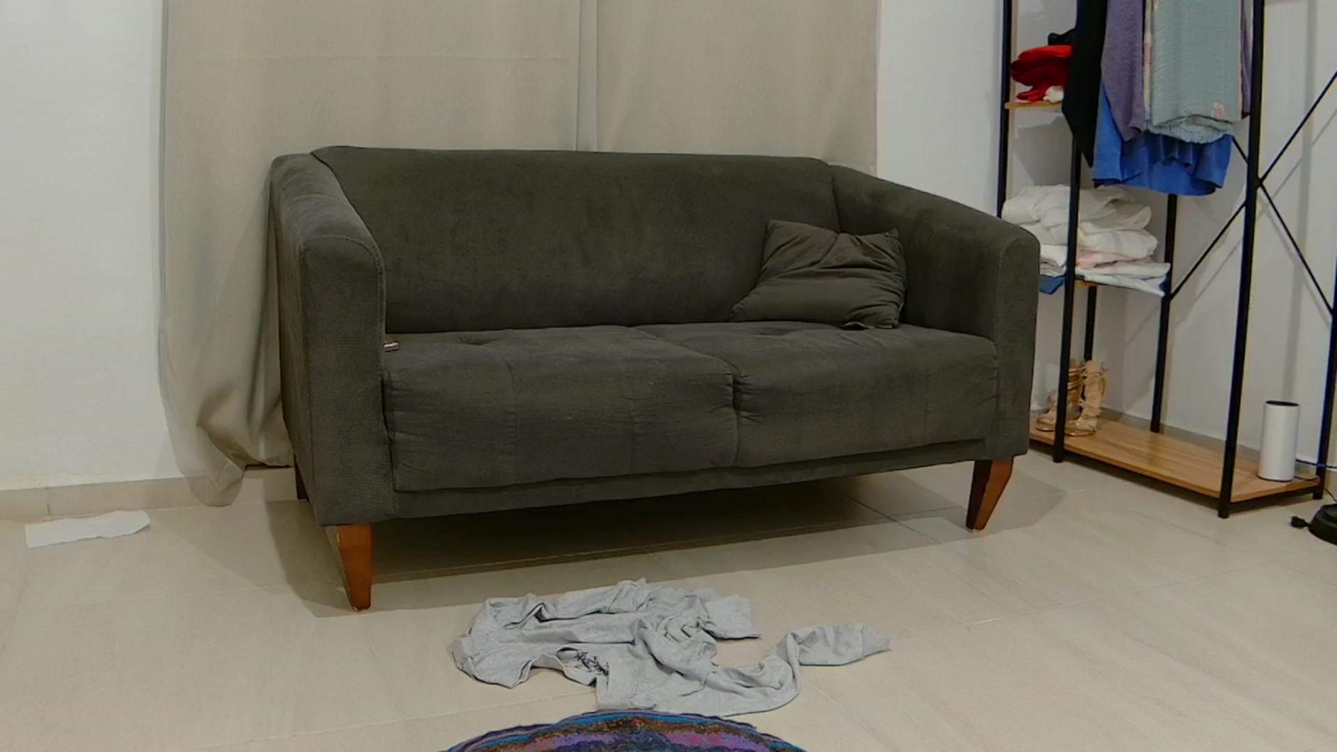 Gallery image thumbnail from Cayenne_mfc's myfreecams stream on, 01/26/2025, 24:15 image 19 of 20