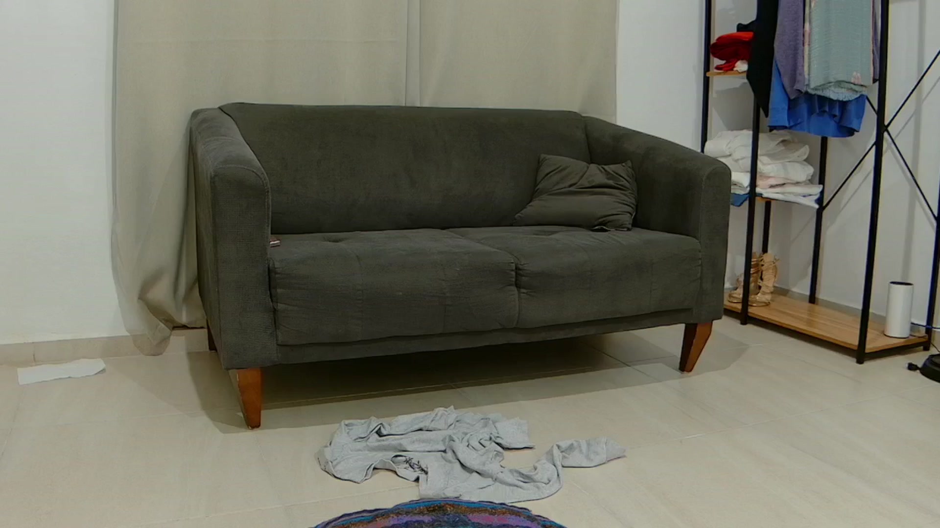 Gallery image thumbnail from Cayenne_mfc's myfreecams stream on, 01/26/2025, 24:15 image 14 of 20