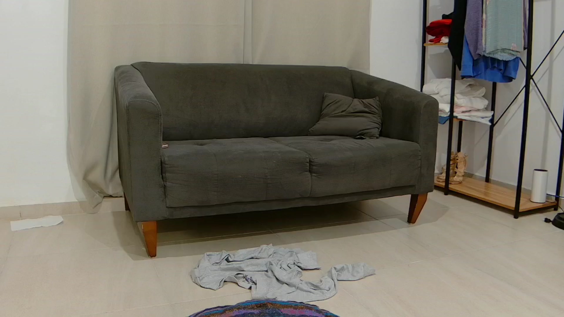 Gallery image thumbnail from Cayenne_mfc's myfreecams stream on, 01/26/2025, 24:15 image 8 of 20