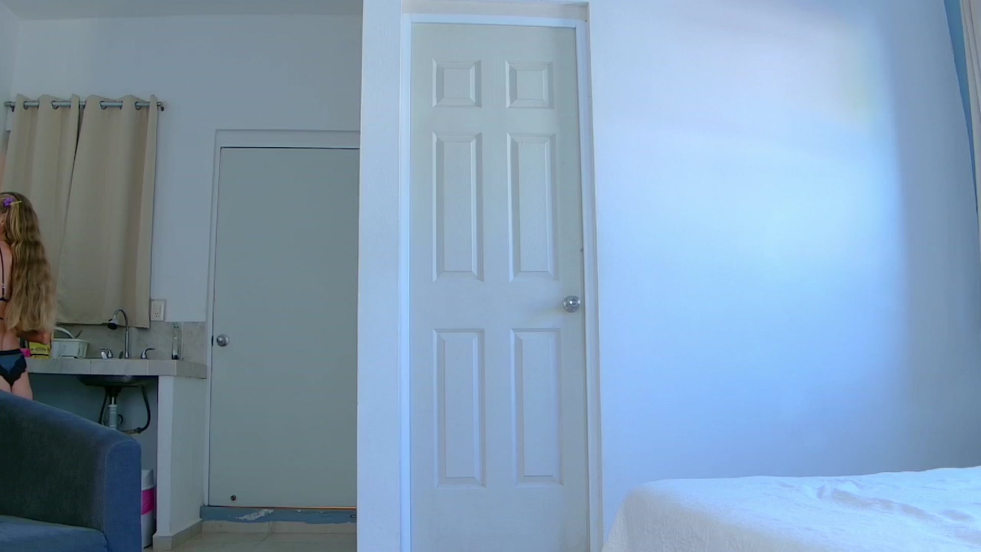 Gallery image thumbnail from Cayenne_mfc's myfreecams stream on, 03/27/2025, 23:58 image 8 of 20