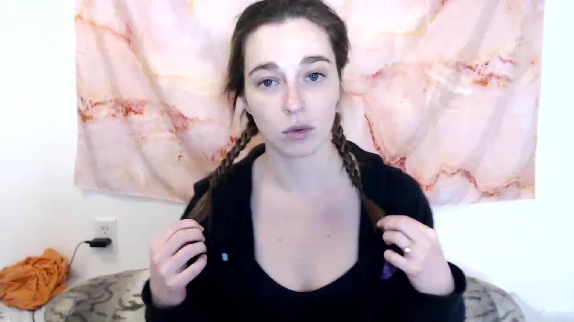 Gallery image thumbnail from Cbearrrr's myfreecams stream on, 03/16/2023, 23:07 image 10 of 20