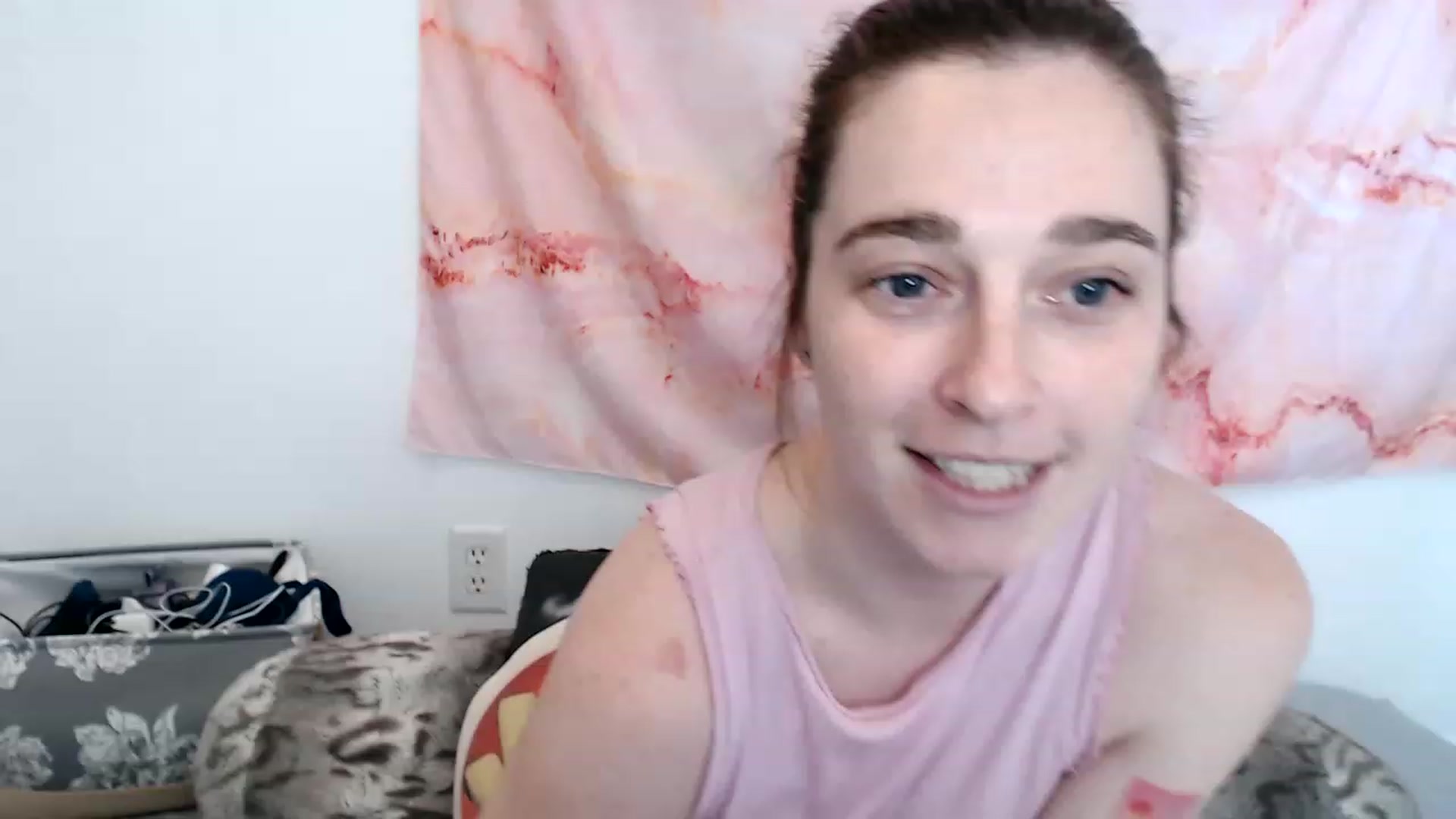 Gallery image thumbnail from Cbearrrr's myfreecams stream on, 07/04/2023, 21:23 image 17 of 20