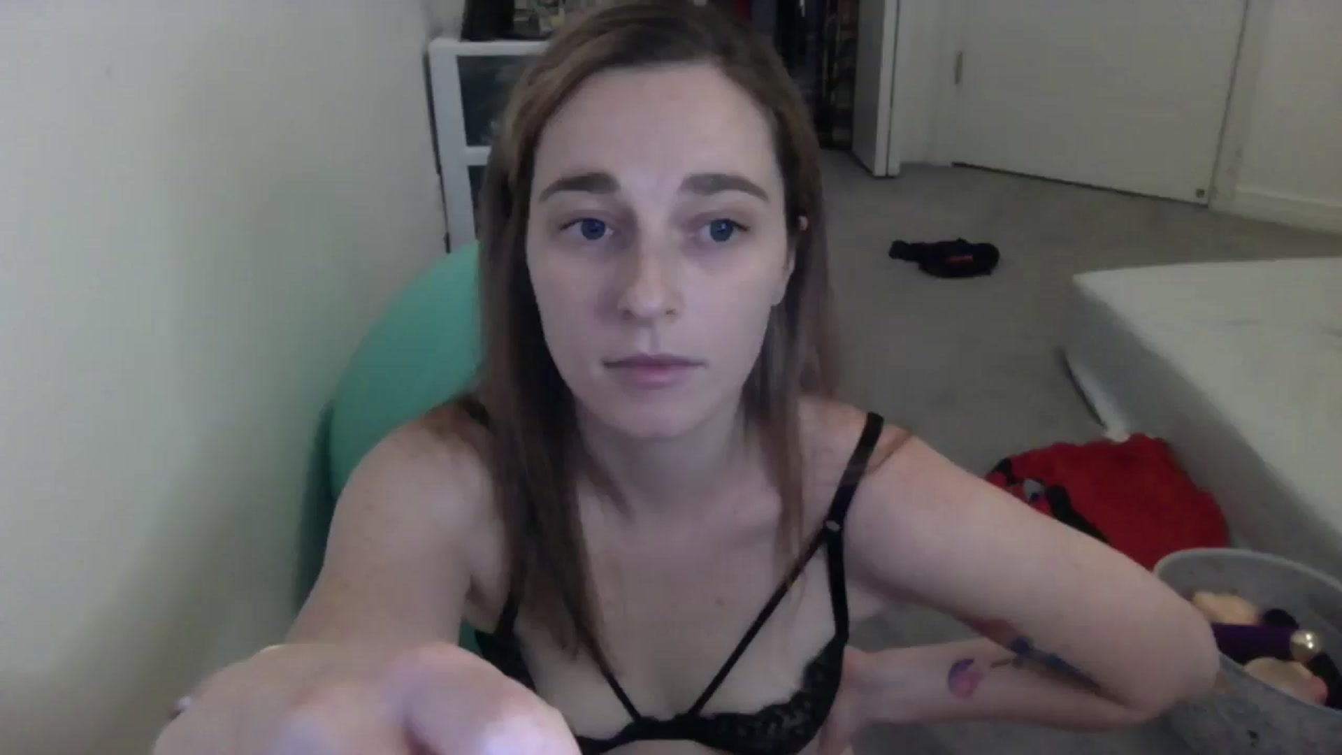 Gallery image thumbnail from Cbearrrr's myfreecams stream on, 08/01/2023, 24:50 image 19 of 20