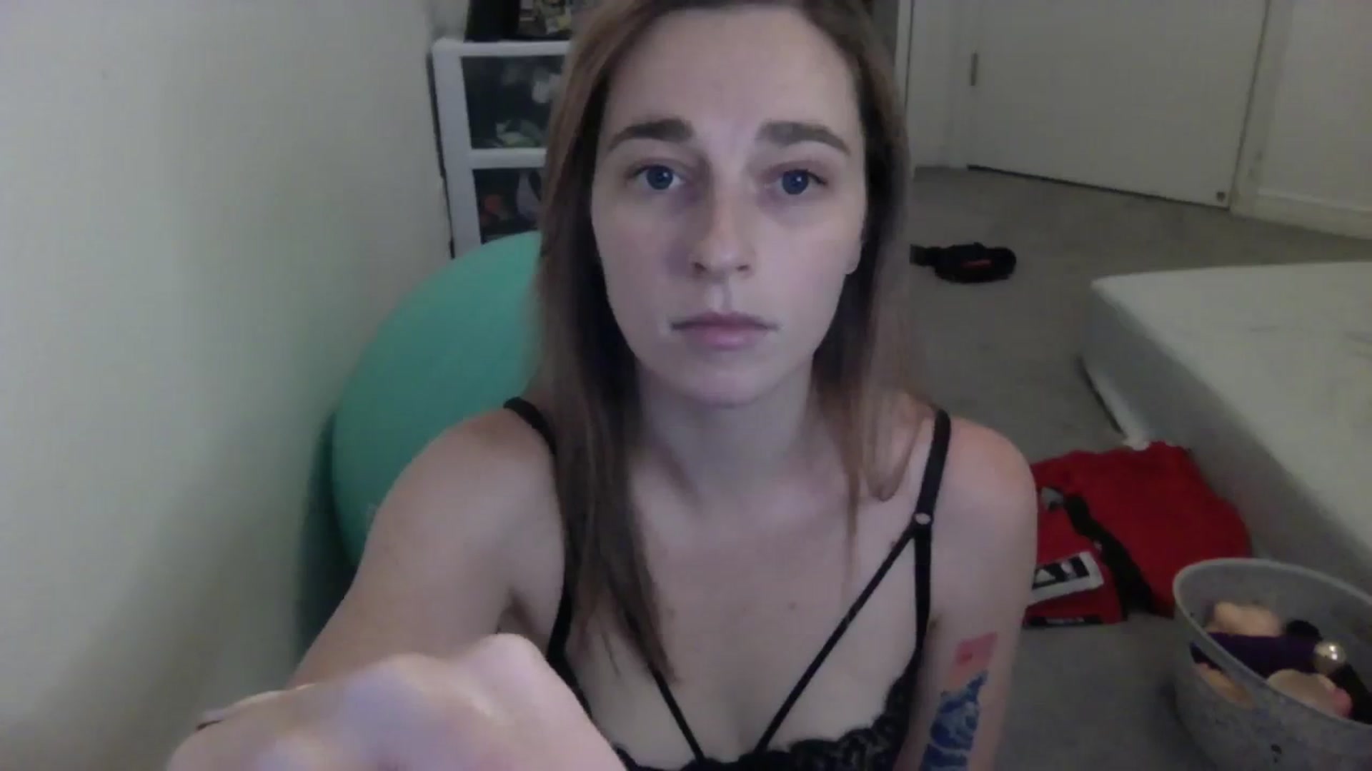 Gallery image thumbnail from Cbearrrr's myfreecams stream on, 08/01/2023, 24:50 image 10 of 20