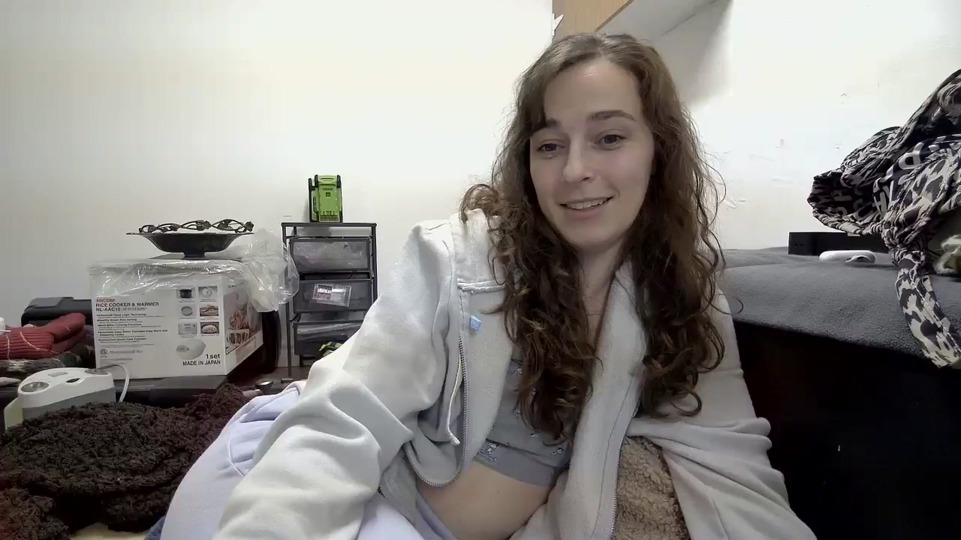 Gallery image thumbnail from Cbearrrr's myfreecams stream on, 12/25/2025, 03:37 image 12 of 20