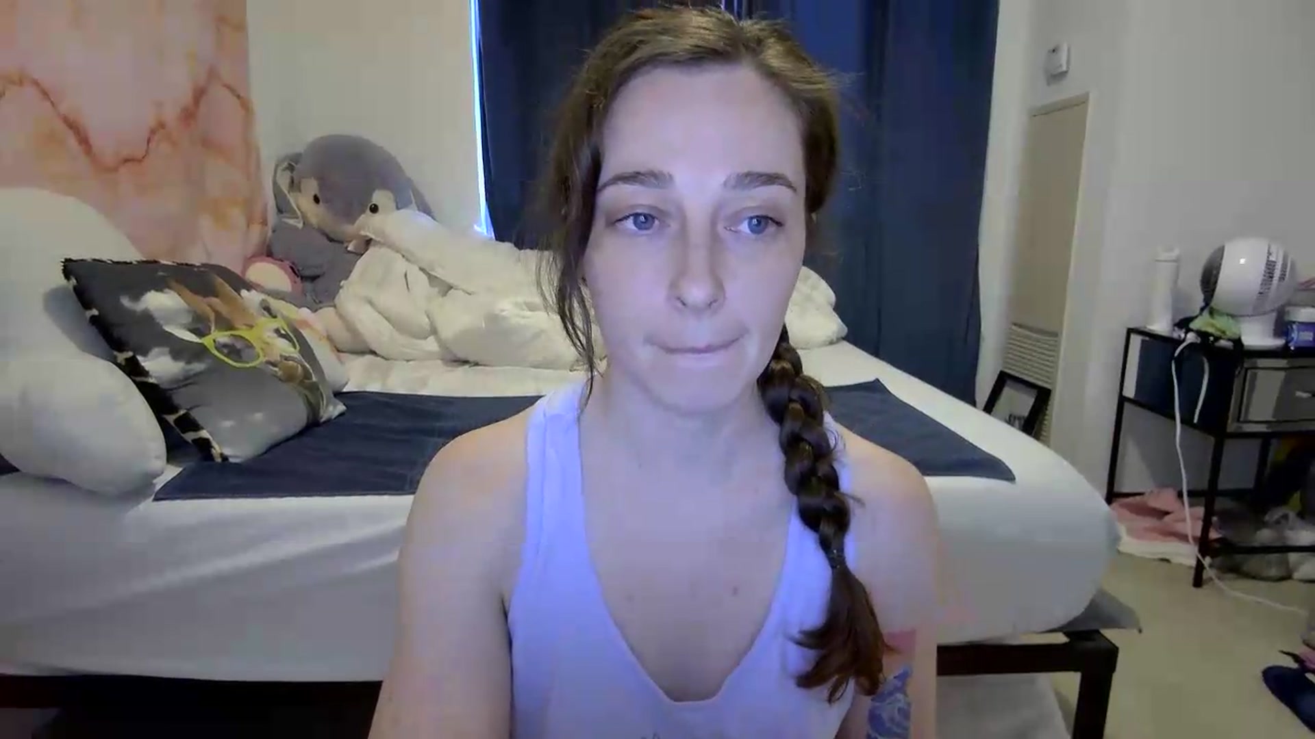 Gallery image thumbnail from Cbearrrr's myfreecams stream on, 05/25/2026, 22:45 image 9 of 20