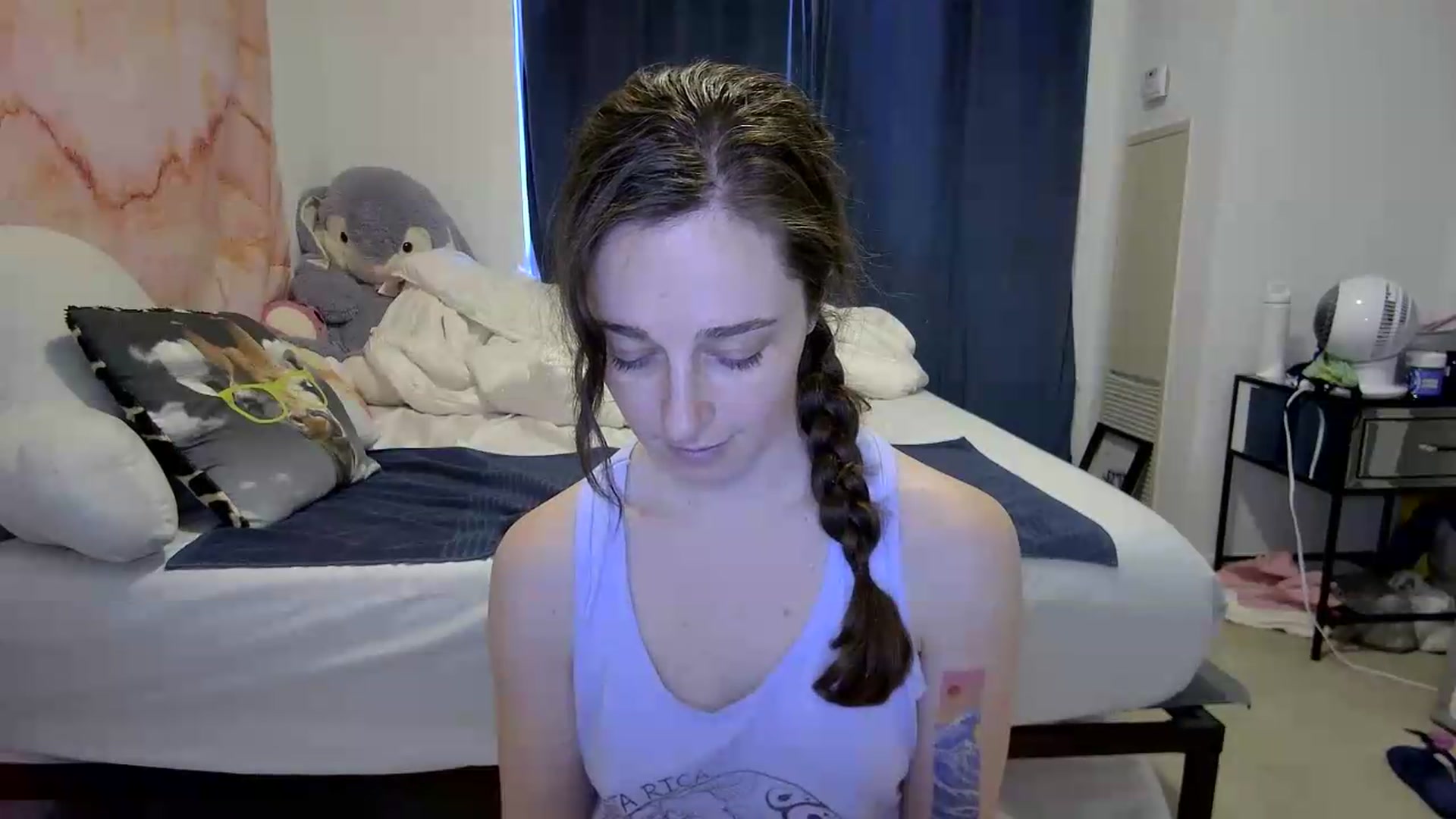 Gallery image thumbnail from Cbearrrr's myfreecams stream on, 05/25/2026, 23:49 image 18 of 20