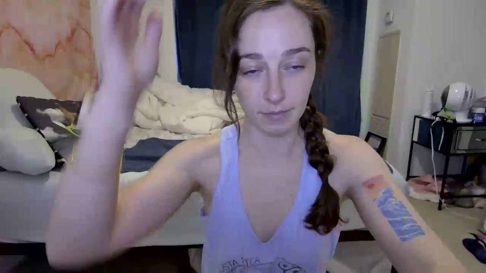 Gallery image thumbnail from Cbearrrr's myfreecams stream on, 05/26/2026, 24:41 image 19 of 20