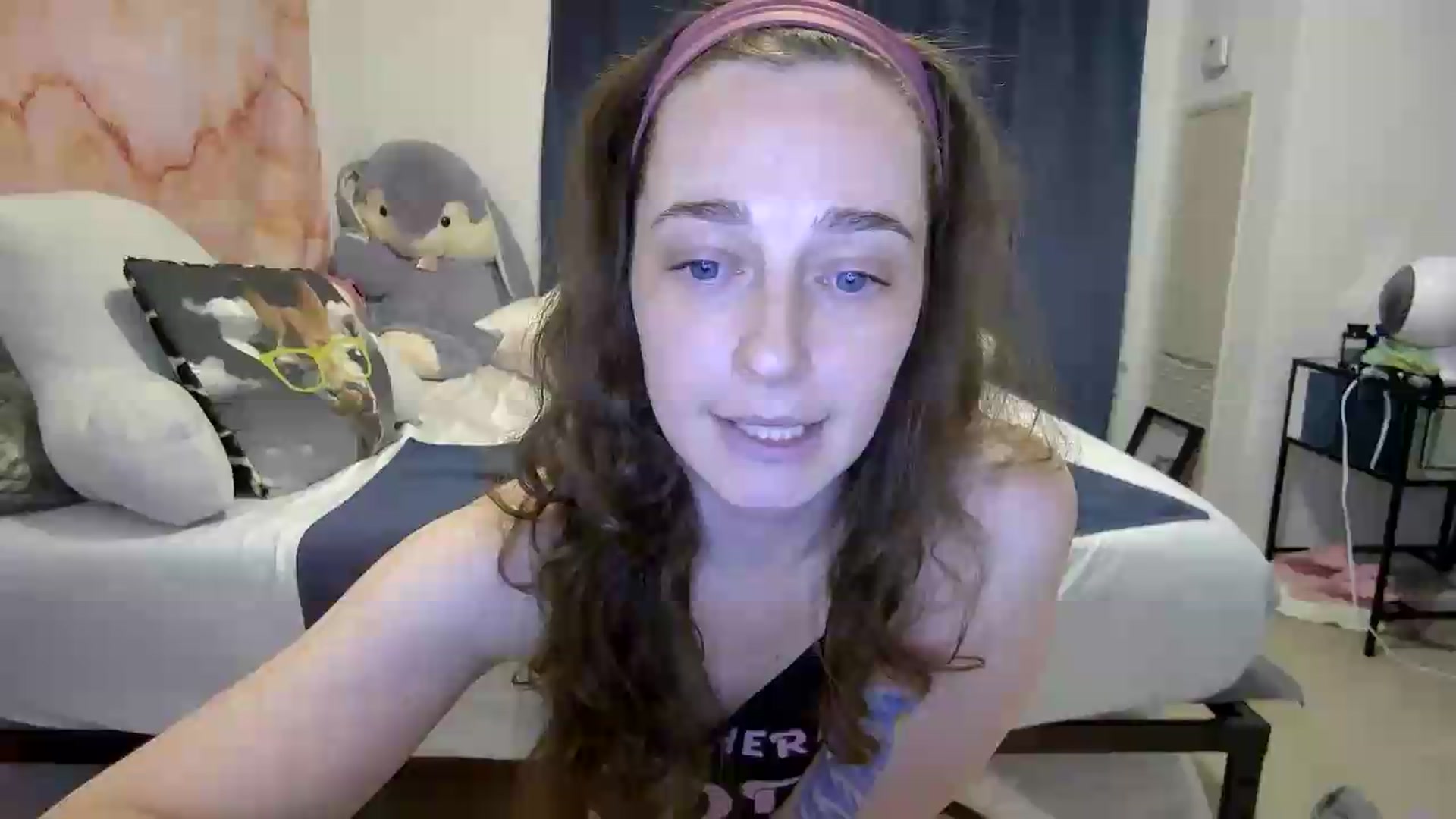 Gallery image thumbnail from Cbearrrr's myfreecams stream on, 05/27/2026, 04:13 image 1 of 20