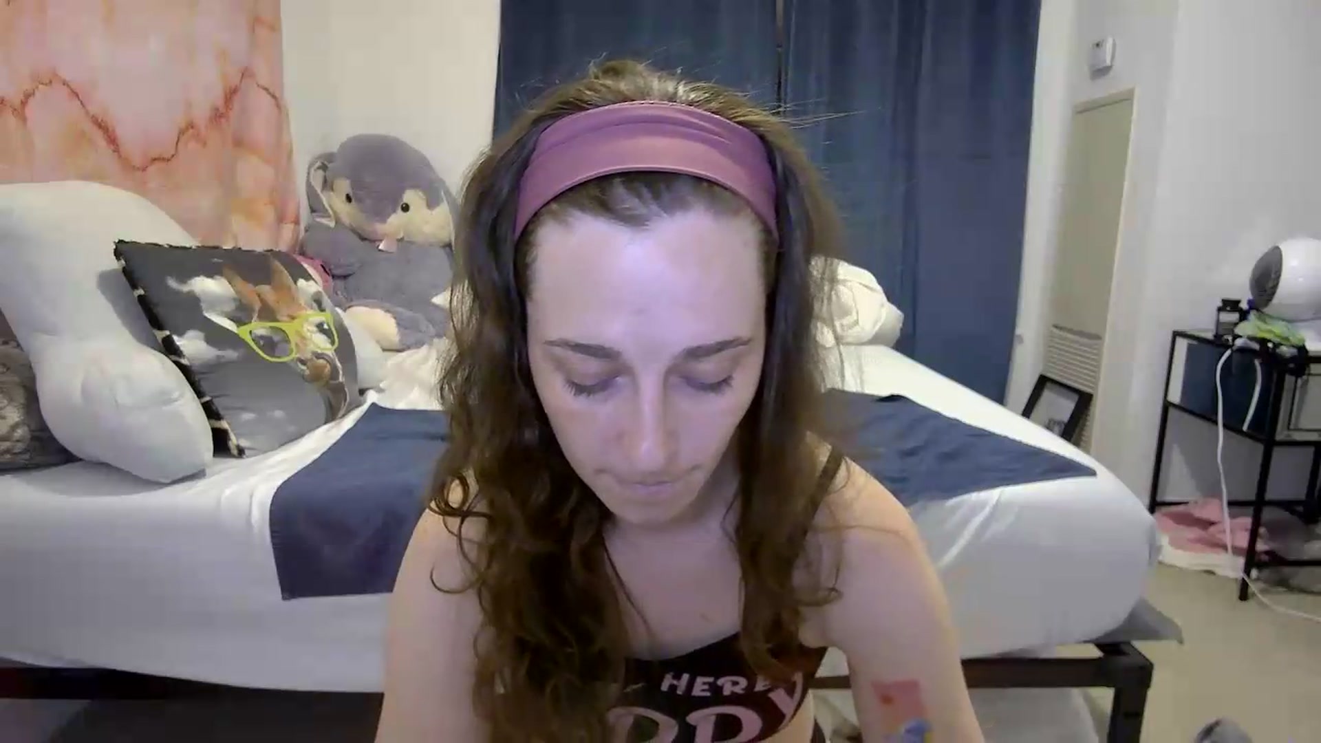 Gallery image thumbnail from Cbearrrr's myfreecams stream on, 05/27/2026, 04:13 image 14 of 20