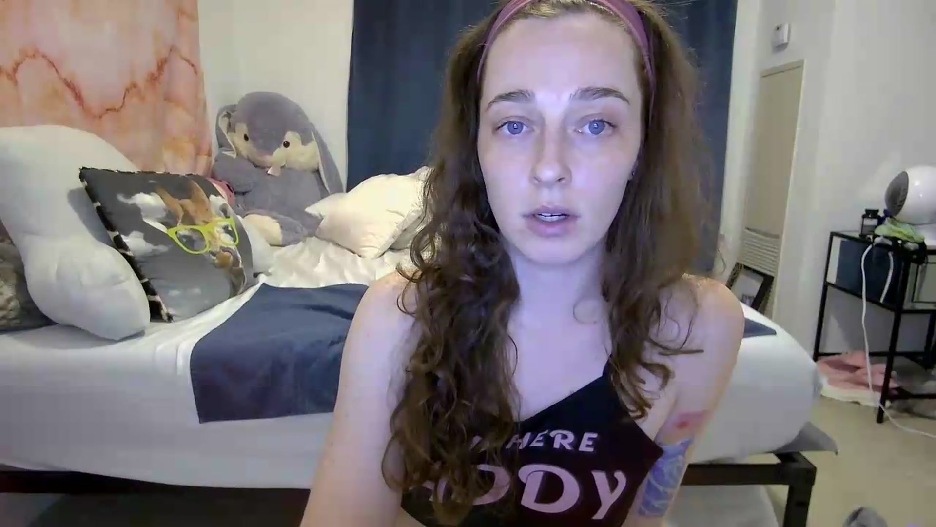 Gallery image thumbnail from Cbearrrr's myfreecams stream on, 05/27/2026, 04:13 image 10 of 20
