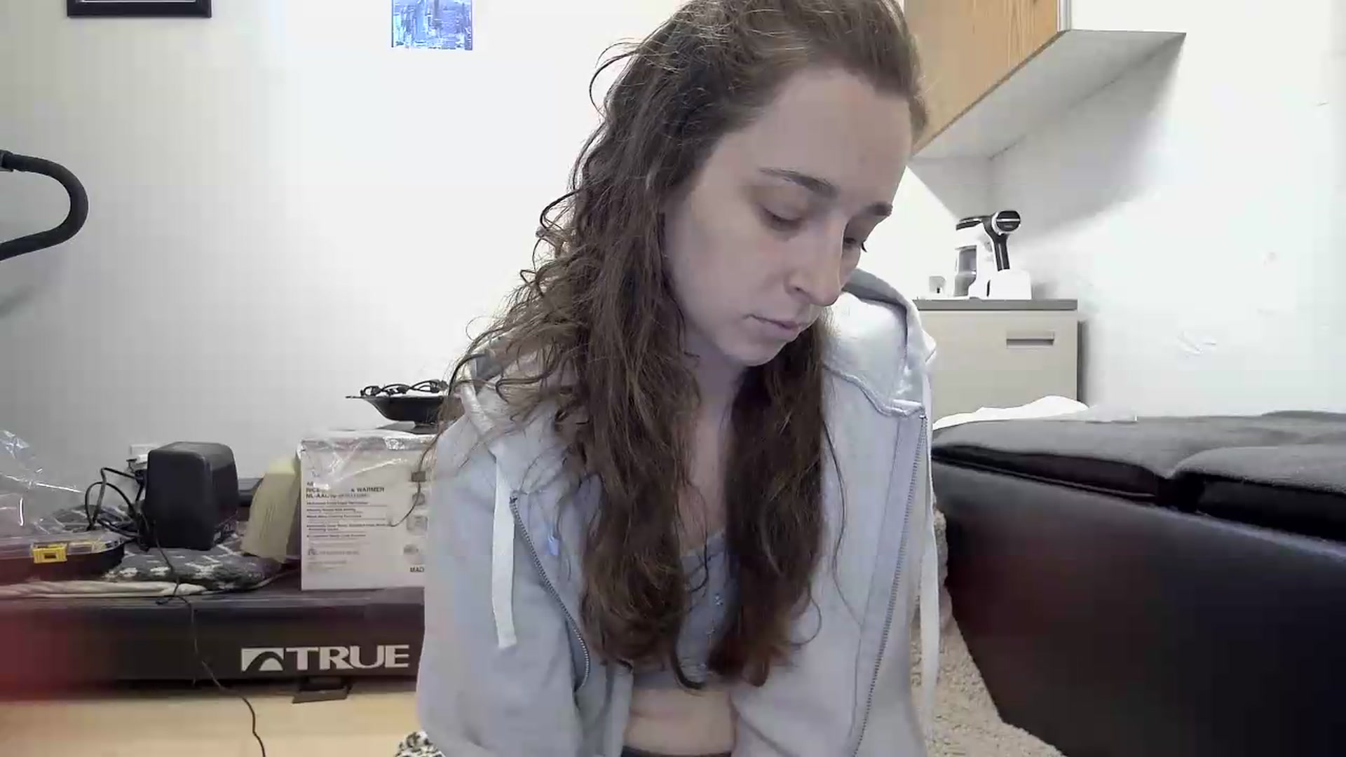 Gallery image thumbnail from Cbearrrr's myfreecams stream on, 06/03/2026, 19:41 image 6 of 20