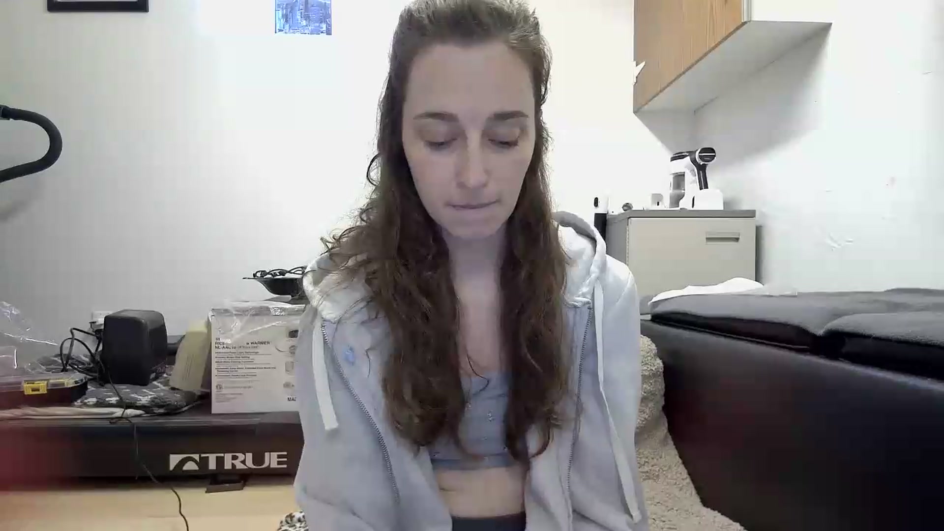 Gallery image thumbnail from Cbearrrr's myfreecams stream on, 06/03/2026, 19:41 image 9 of 20