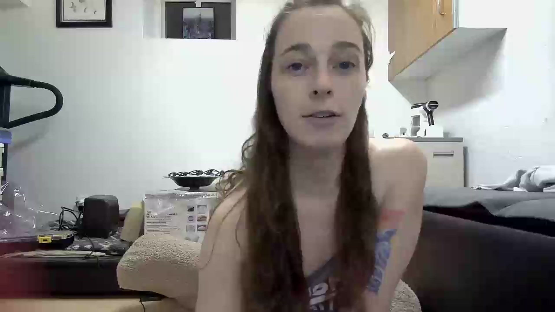 Gallery image thumbnail from Cbearrrr's myfreecams stream on, 06/04/2026, 02:45 image 1 of 20