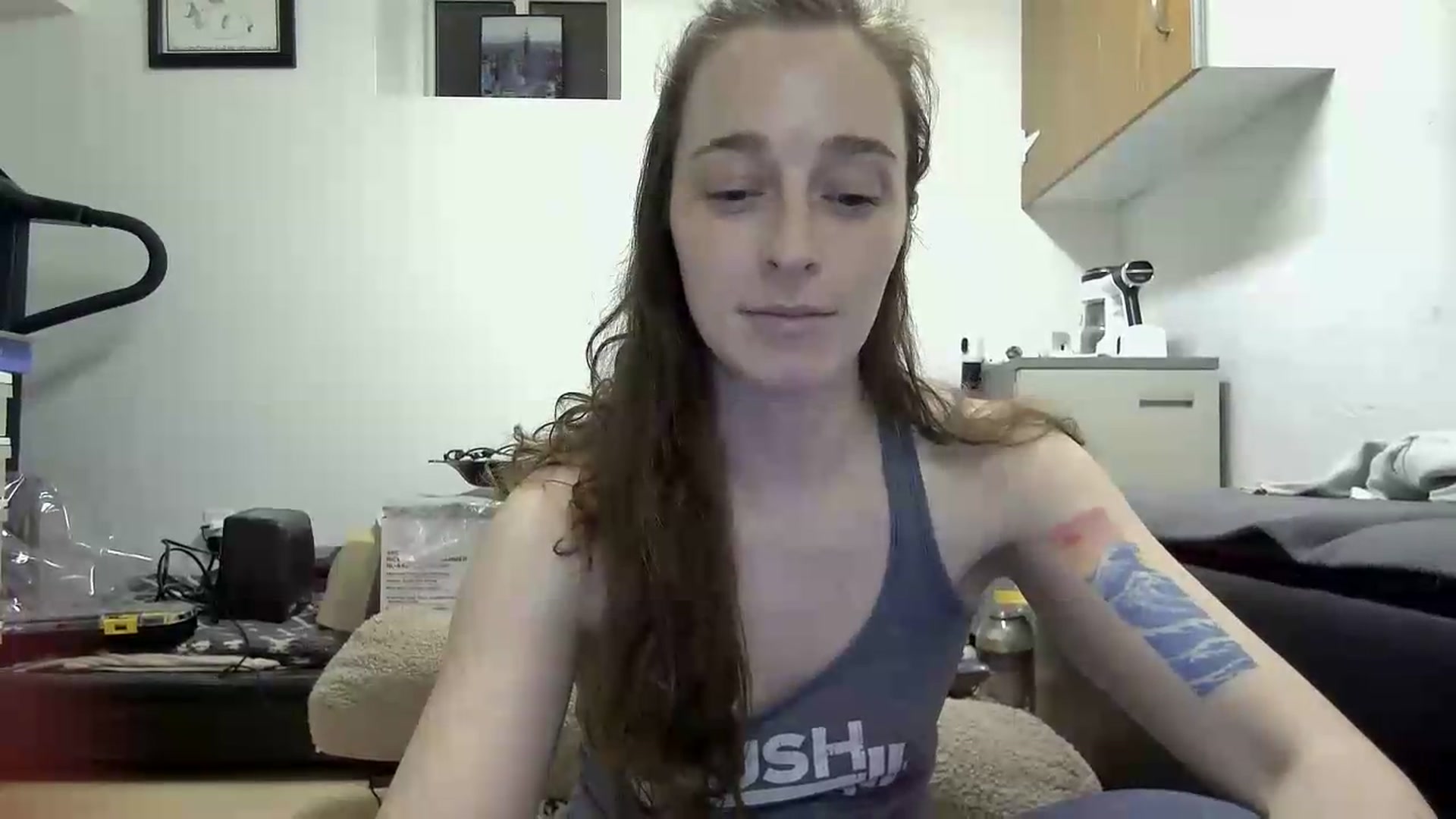 Gallery image thumbnail from Cbearrrr's myfreecams stream on, 06/04/2026, 02:45 image 12 of 20