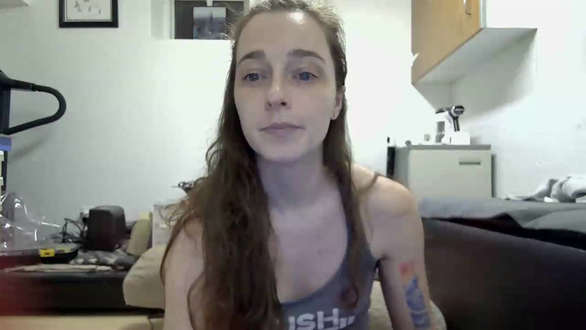 Gallery image thumbnail from Cbearrrr's myfreecams stream on, 06/04/2026, 02:45 image 14 of 20