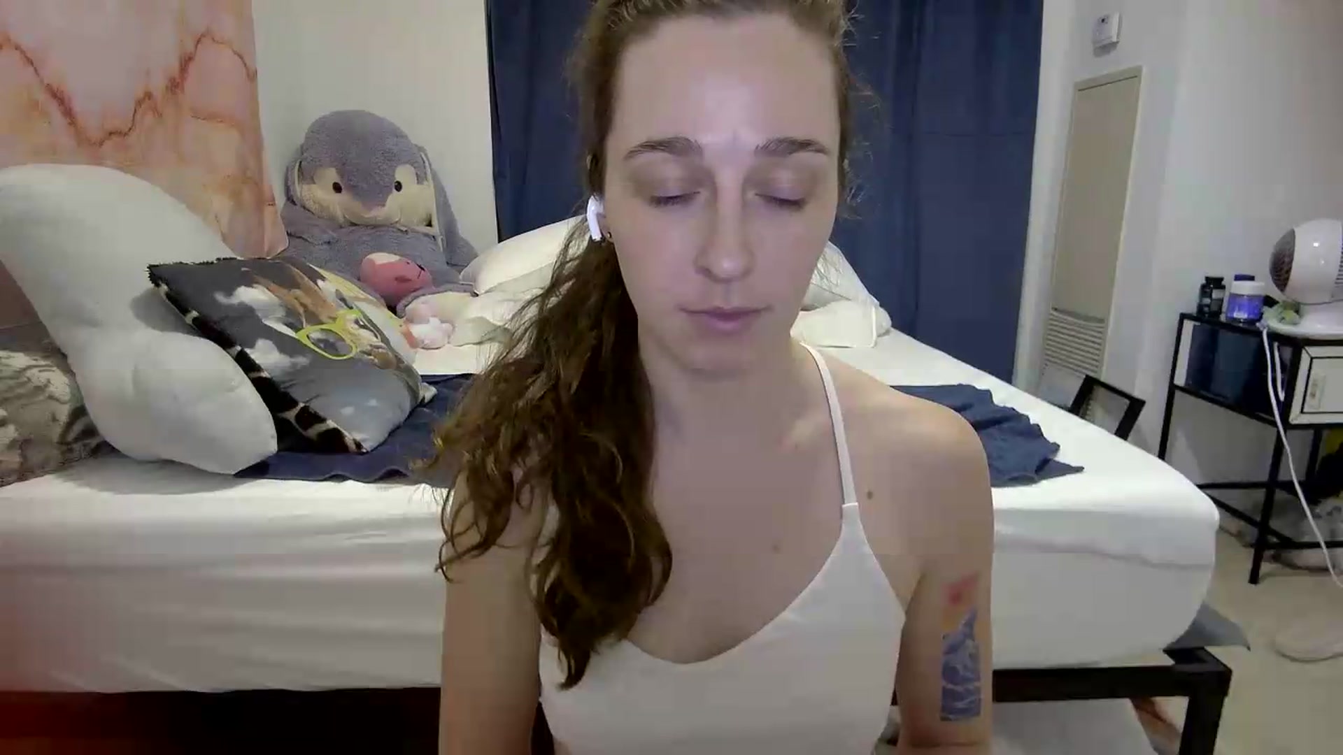 Gallery image thumbnail from Cbearrrr's myfreecams stream on, 06/24/2026, 03:38 image 17 of 20