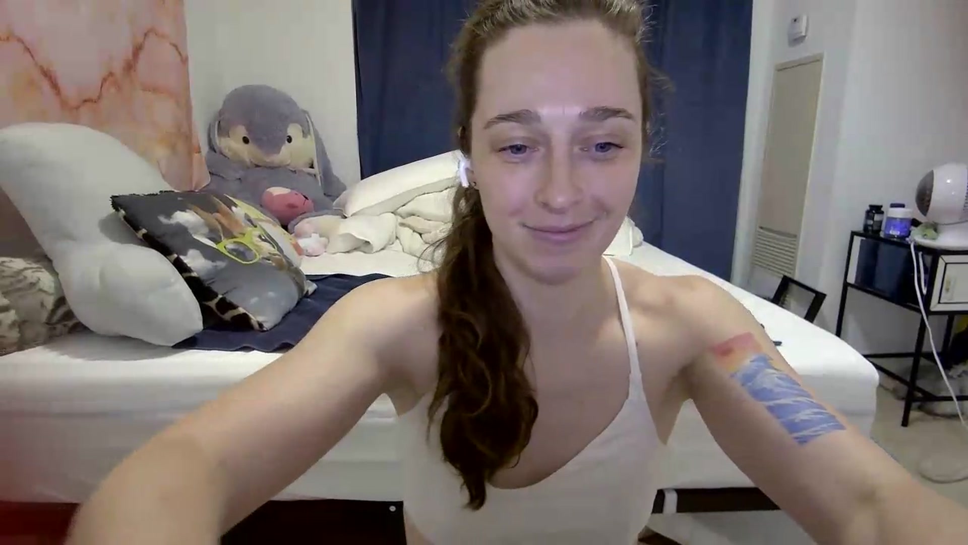 Gallery image thumbnail from Cbearrrr's myfreecams stream on, 06/24/2026, 03:38 image 9 of 20