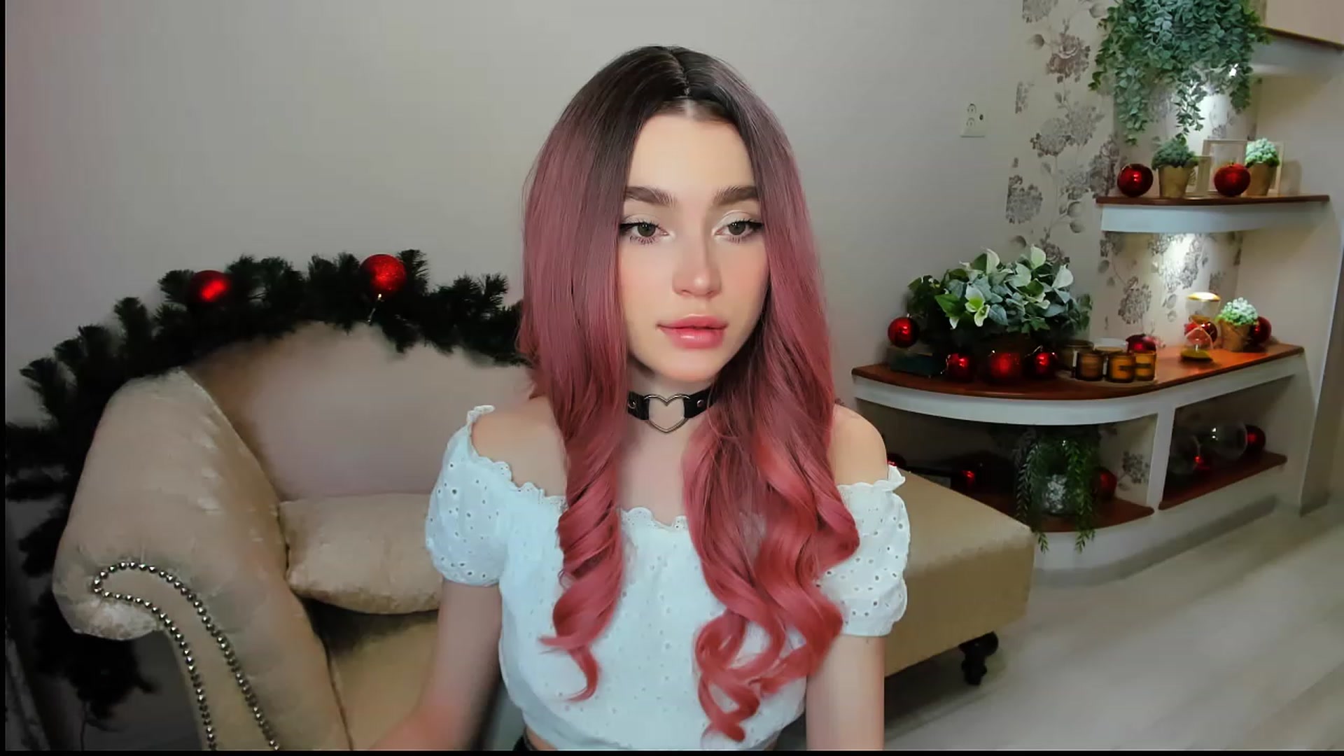 Gallery image thumbnail from CcrystalSoul's myfreecams stream on, 12/26/2022, 12:10 image 7 of 20
