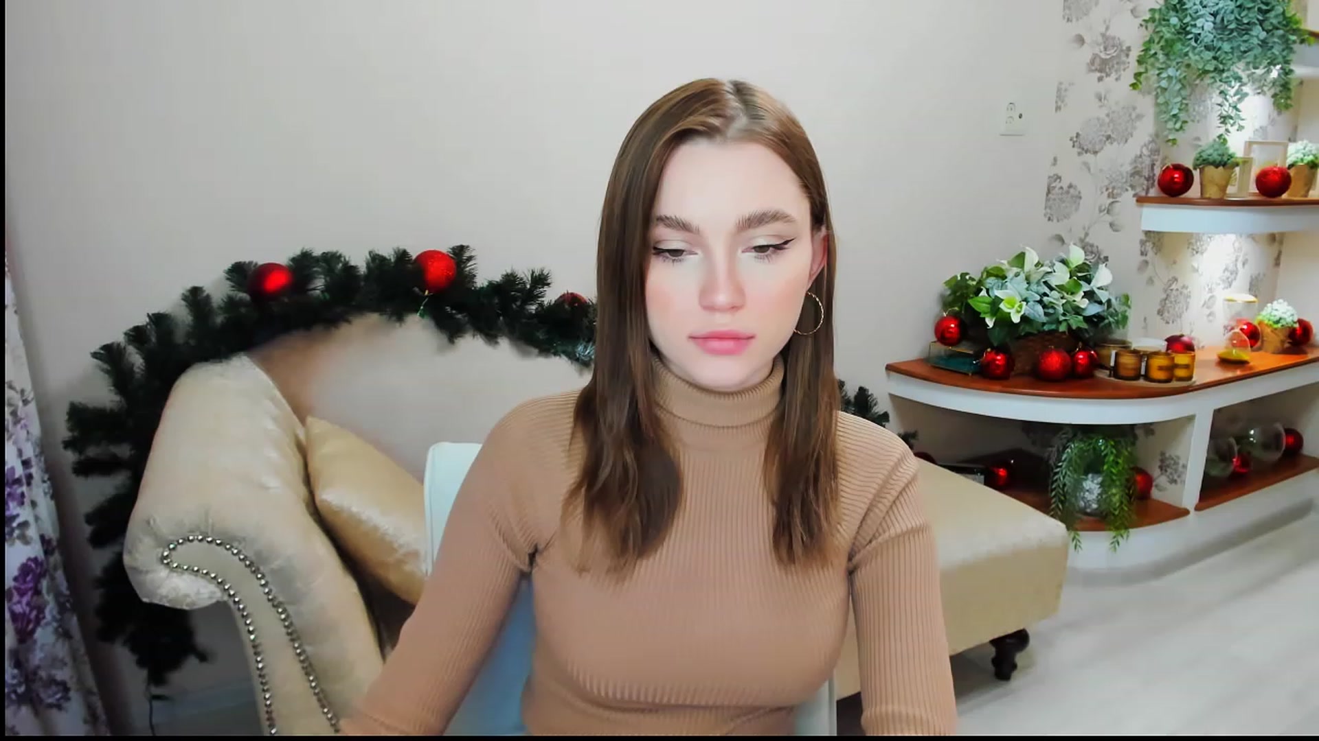 Gallery image thumbnail from CcrystalSoul's myfreecams stream on, 12/29/2022, 16:15 image 11 of 20