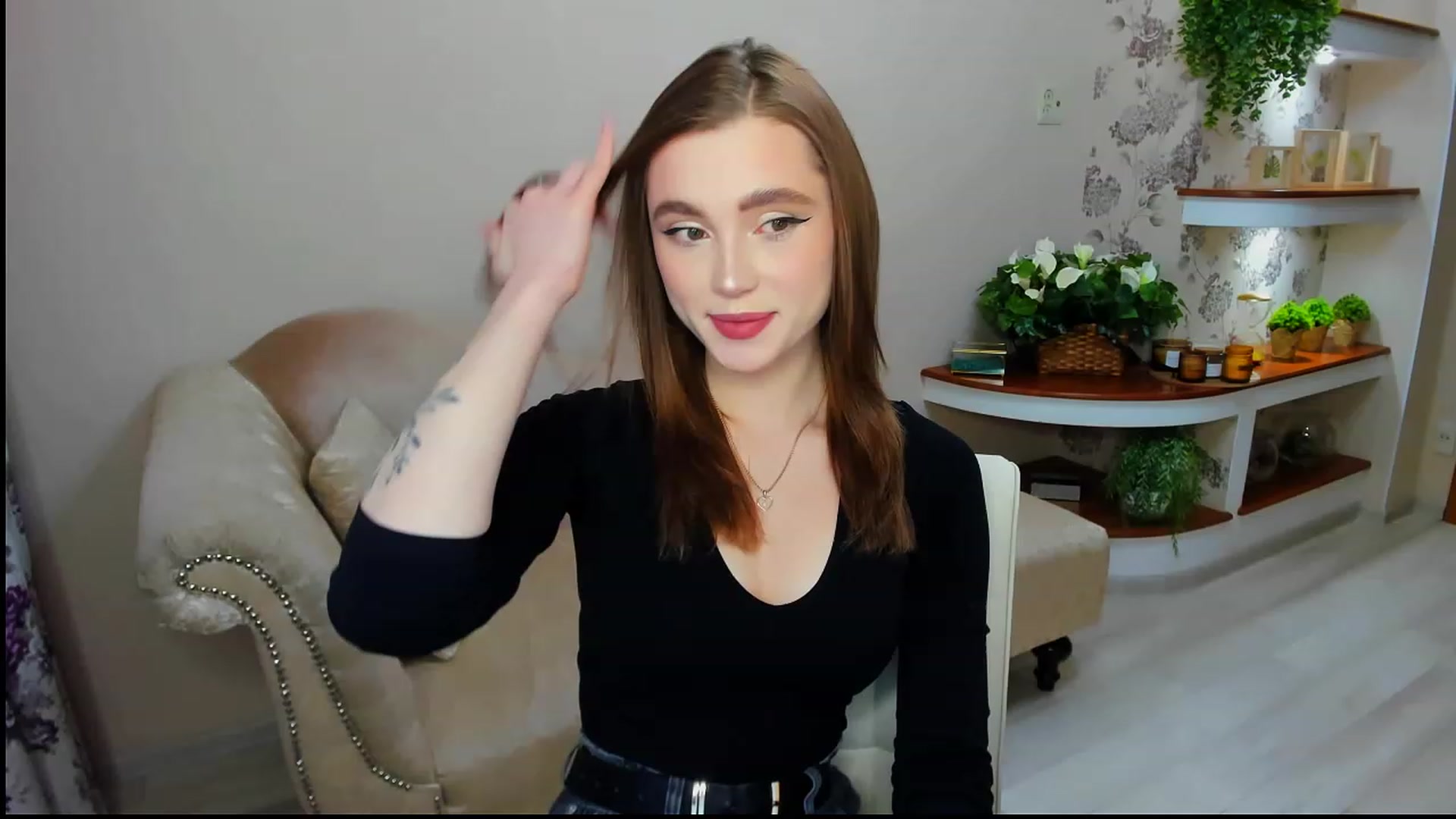 Gallery image thumbnail from CcrystalSoul's myfreecams stream on, 01/30/2023, 09:02 image 9 of 20