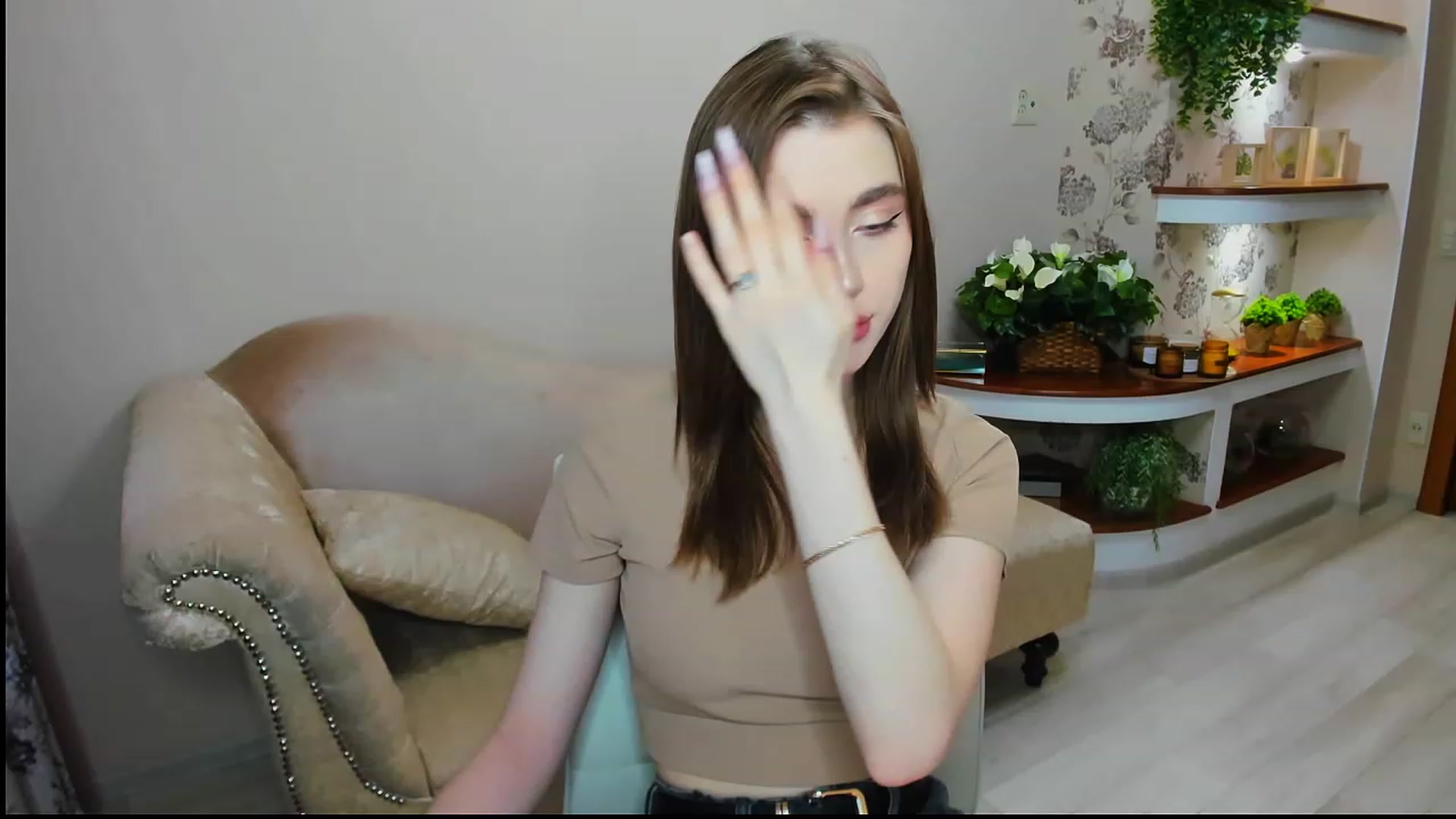 Gallery image thumbnail from CcrystalSoul's myfreecams stream on, 01/31/2023, 08:49 image 5 of 20