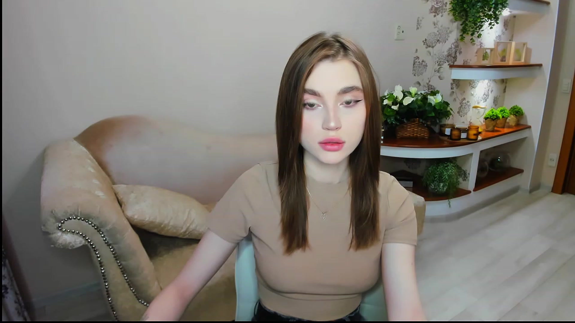 Gallery image thumbnail from CcrystalSoul's myfreecams stream on, 01/31/2023, 08:49 image 19 of 20