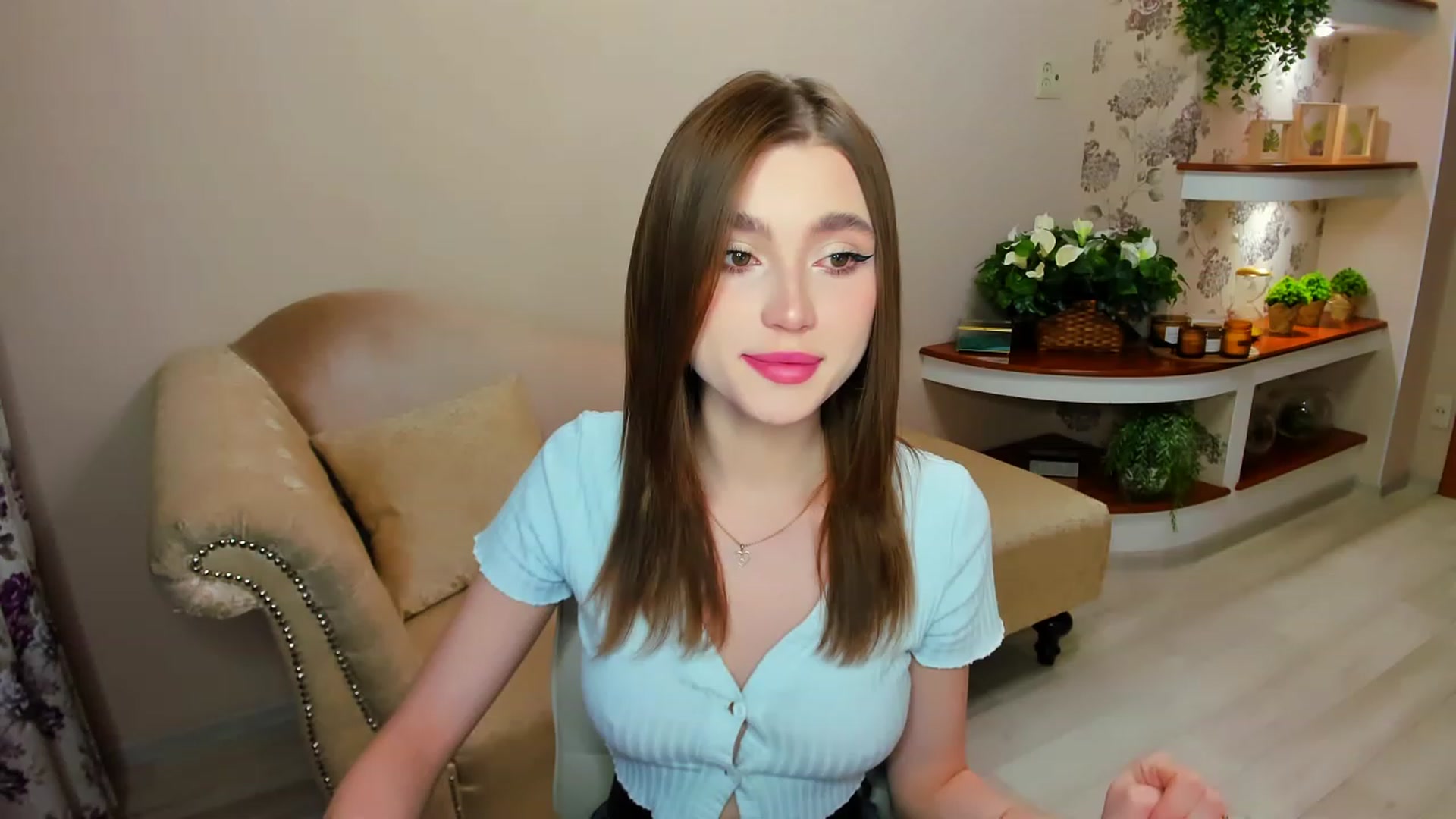 Gallery image thumbnail from CcrystalSoul's myfreecams stream on, 02/01/2023, 13:57 image 17 of 20