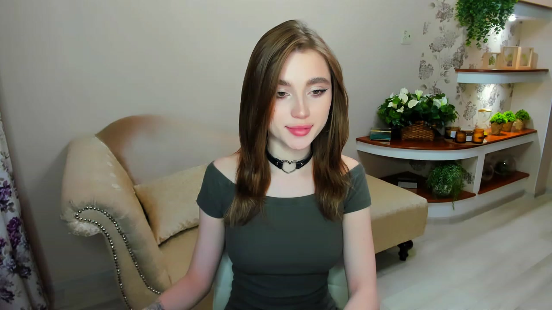 Gallery image thumbnail from CcrystalSoul's myfreecams stream on, 02/02/2023, 12:31 image 11 of 20