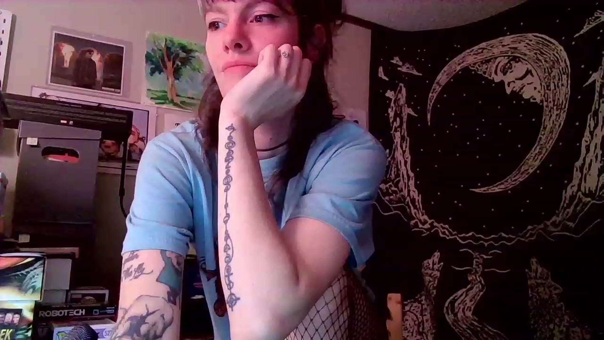 Gallery image thumbnail from CdrTroi's myfreecams stream on, 01/26/2023, 24:00 image 5 of 20