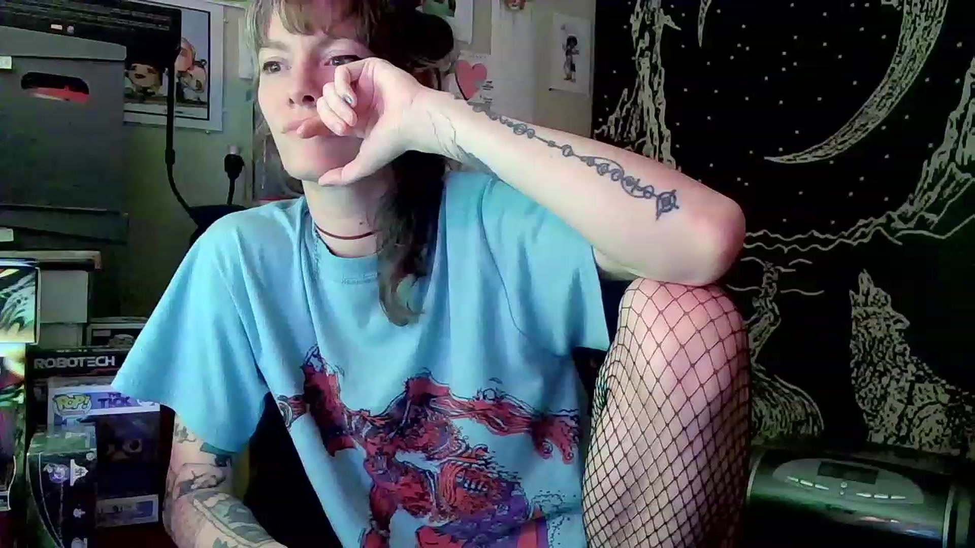 Gallery image thumbnail from CdrTroi's myfreecams stream on, 01/26/2023, 02:29 image 16 of 20