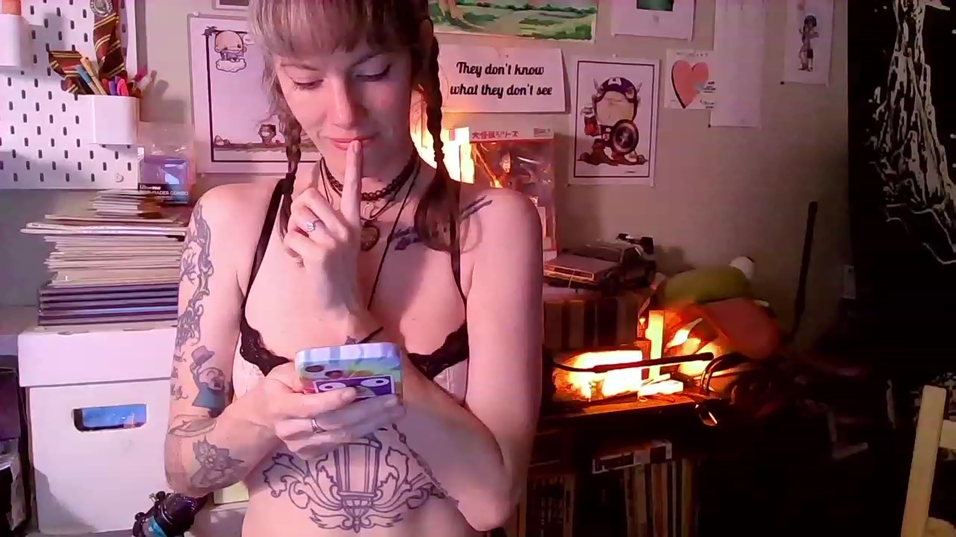 Gallery image thumbnail from CdrTroi's myfreecams stream on, 03/02/2023, 01:45 image 4 of 20