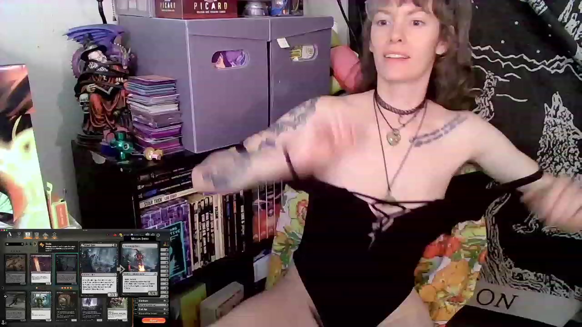 Gallery image thumbnail from CdrTroi's myfreecams stream on, 04/16/2023, 22:10 image 9 of 20