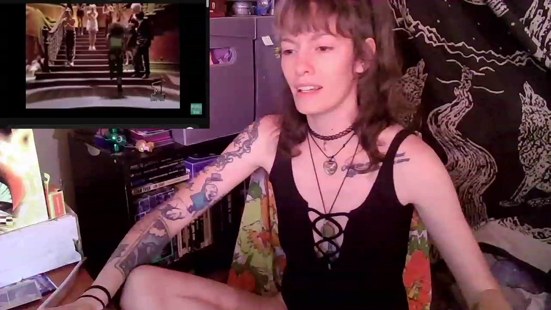 Gallery image thumbnail from CdrTroi's myfreecams stream on, 04/17/2023, 24:50 image 13 of 20