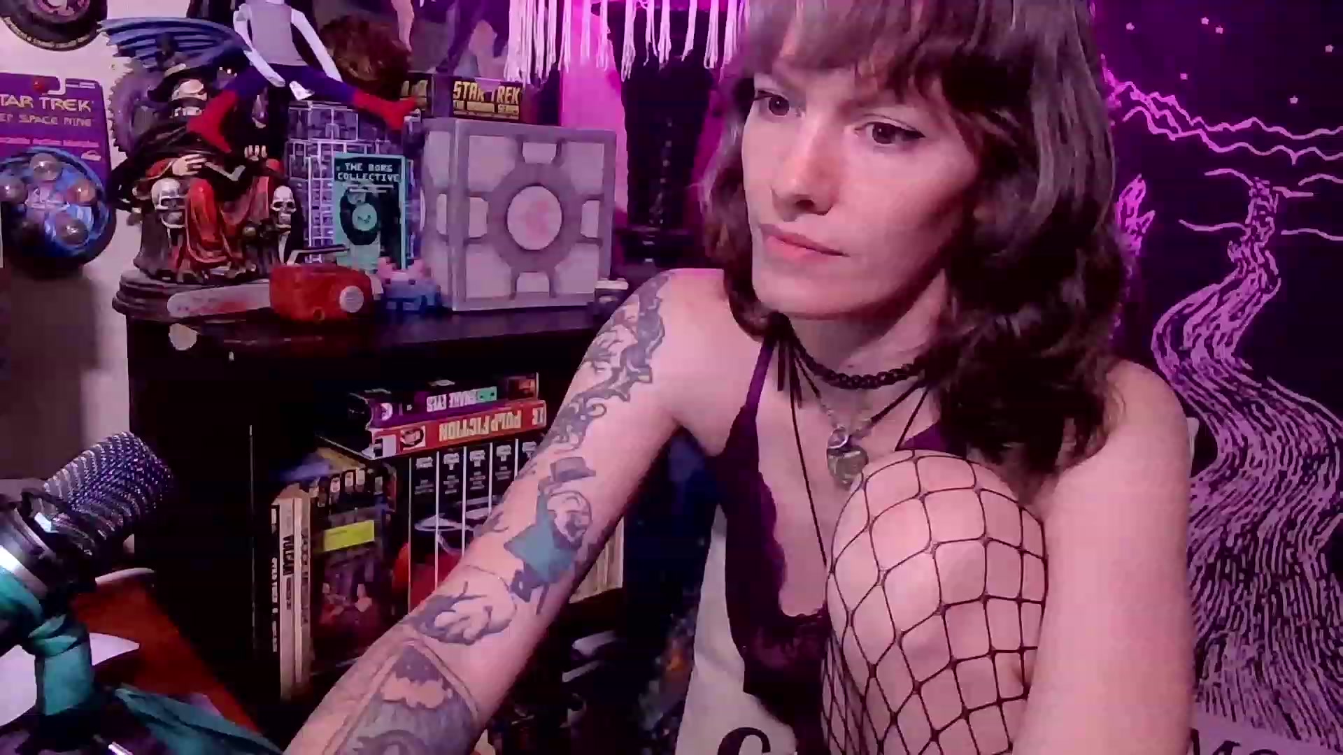 Gallery image thumbnail from CdrTroi's myfreecams stream on, 07/17/2023, 06:24 image 17 of 20