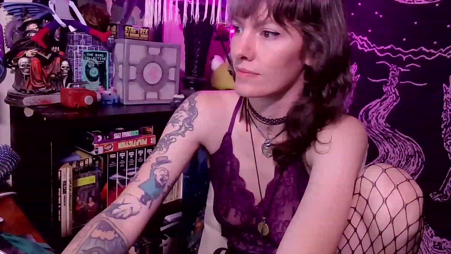 Gallery image thumbnail from CdrTroi's myfreecams stream on, 07/17/2023, 06:24 image 14 of 20