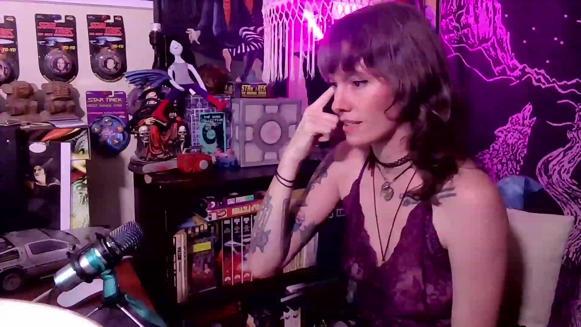 Gallery image thumbnail from CdrTroi's myfreecams stream on, 07/17/2023, 08:23 image 7 of 20