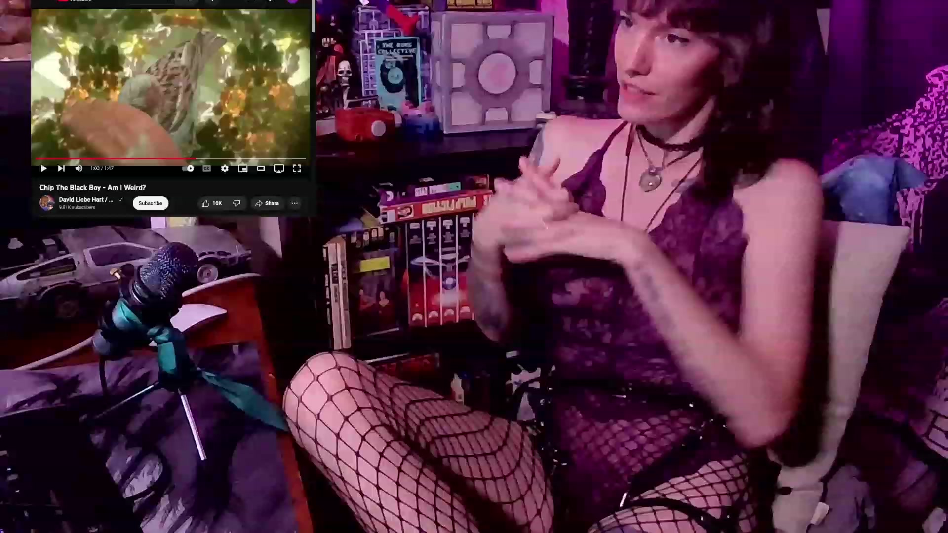 Gallery image thumbnail from CdrTroi's myfreecams stream on, 07/17/2023, 08:23 image 15 of 20