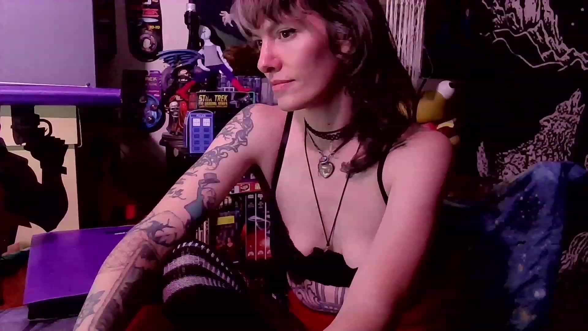 Gallery image thumbnail from CdrTroi's myfreecams stream on, 07/21/2023, 08:36 image 18 of 20