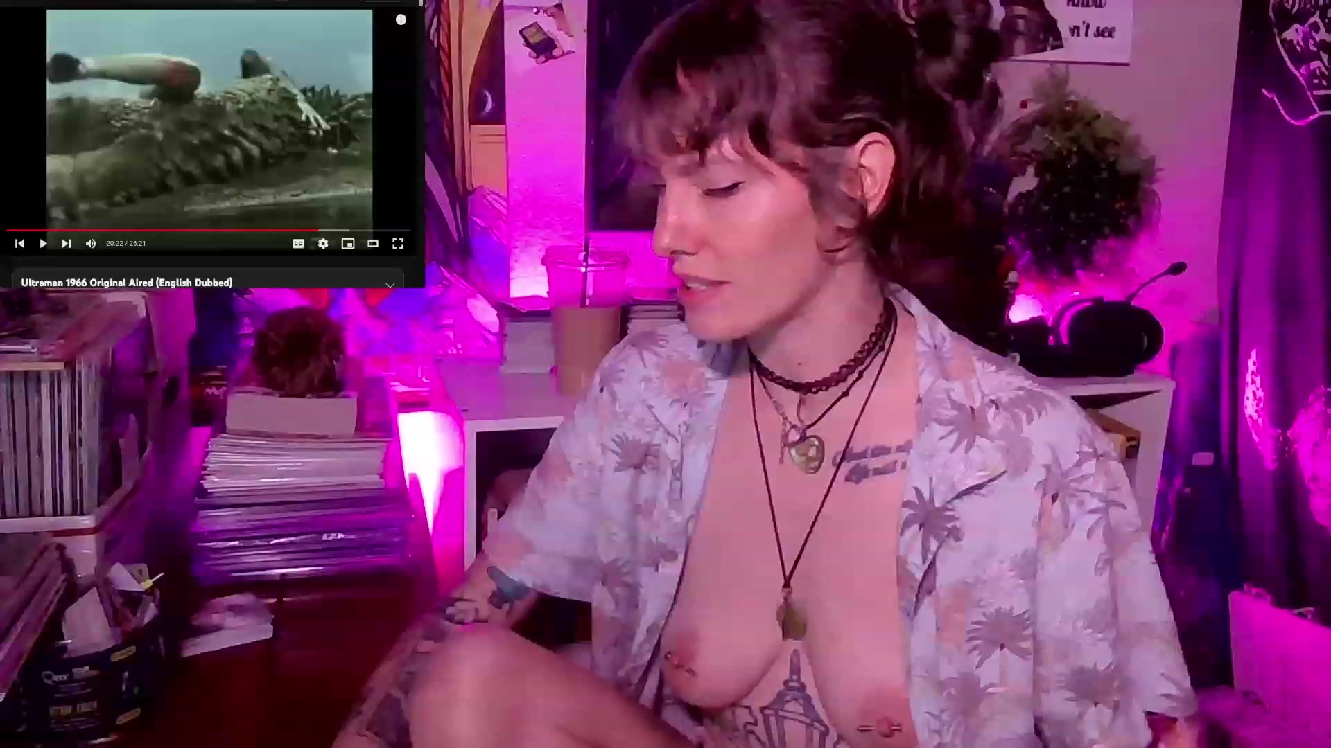 Gallery image thumbnail from CdrTroi's myfreecams stream on, 08/08/2023, 05:06 image 14 of 20