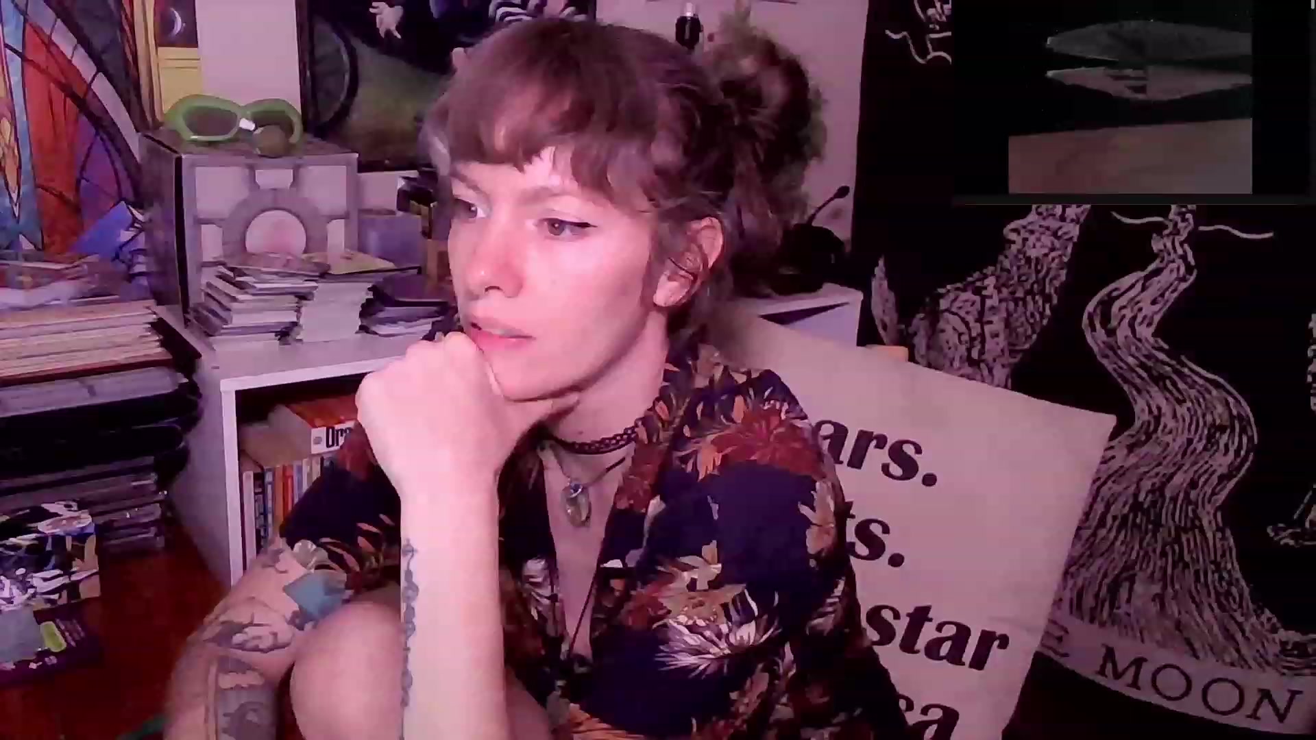 Gallery image thumbnail from CdrTroi's myfreecams stream on, 08/14/2023, 23:22 image 16 of 20