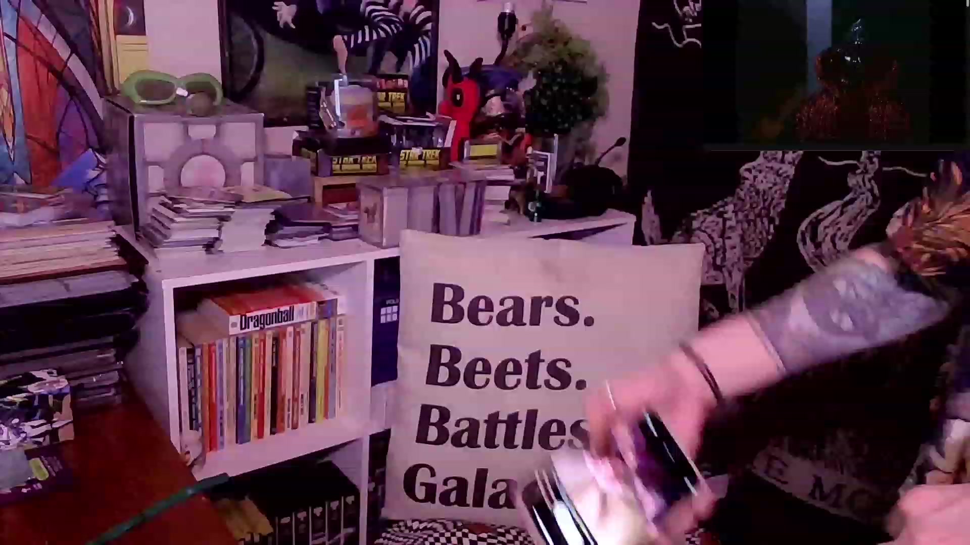 Gallery image thumbnail from CdrTroi's myfreecams stream on, 08/14/2023, 23:22 image 18 of 20