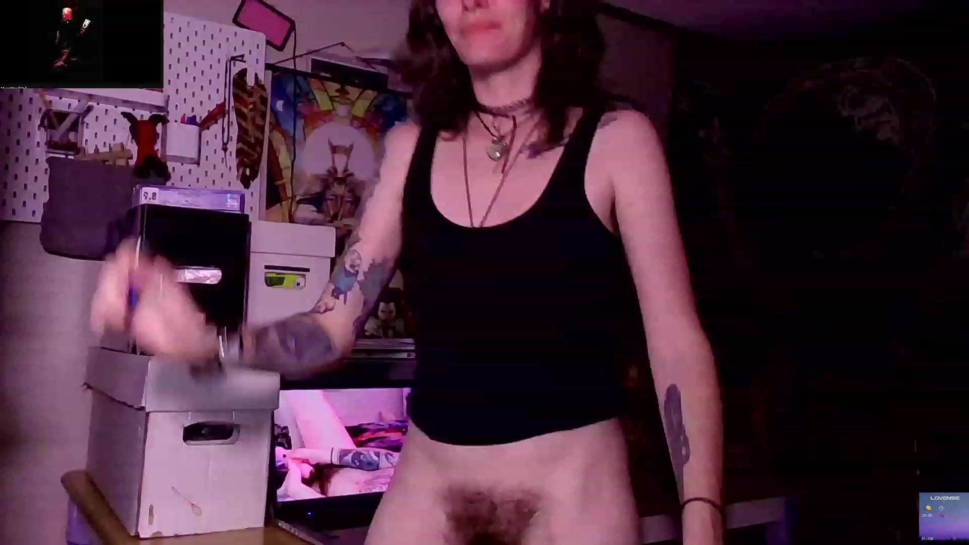 Gallery image thumbnail from CdrTroi's myfreecams stream on, 08/29/2023, 09:29 image 17 of 20