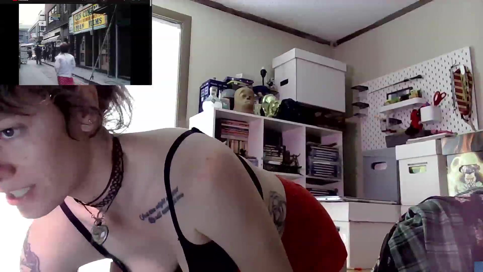 Gallery image thumbnail from CdrTroi's myfreecams stream on, 09/01/2023, 19:43 image 2 of 20