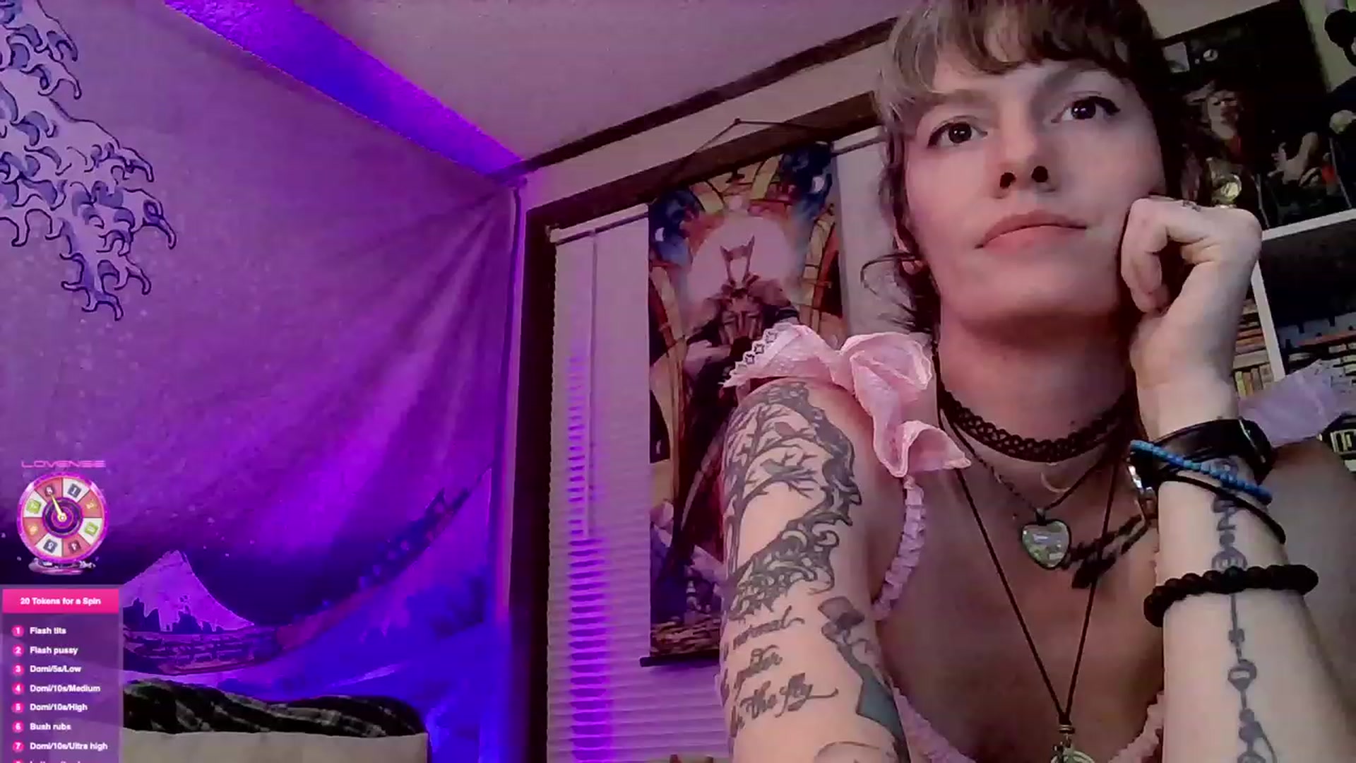 Gallery image thumbnail from CdrTroi's myfreecams stream on, 09/23/2023, 07:02 image 20 of 20