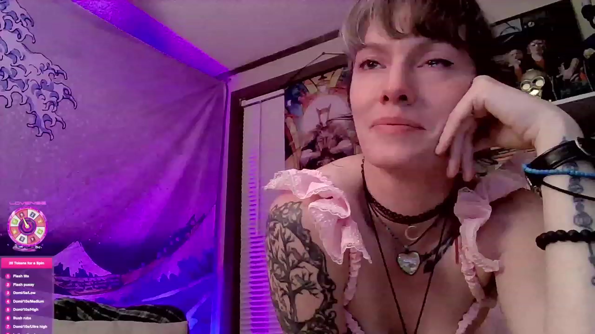 Gallery image thumbnail from CdrTroi's myfreecams stream on, 09/23/2023, 07:02 image 18 of 20