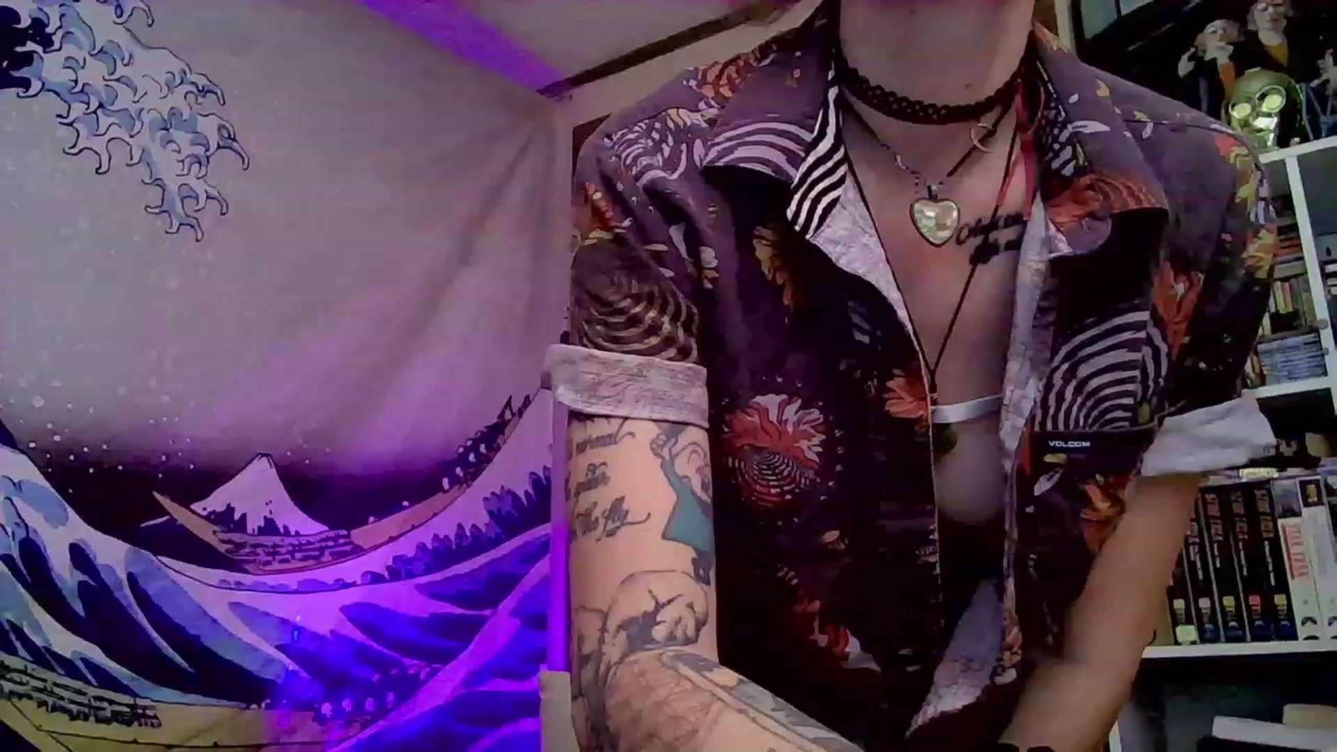 Gallery image thumbnail from CdrTroi's myfreecams stream on, 09/30/2023, 01:10 image 19 of 20