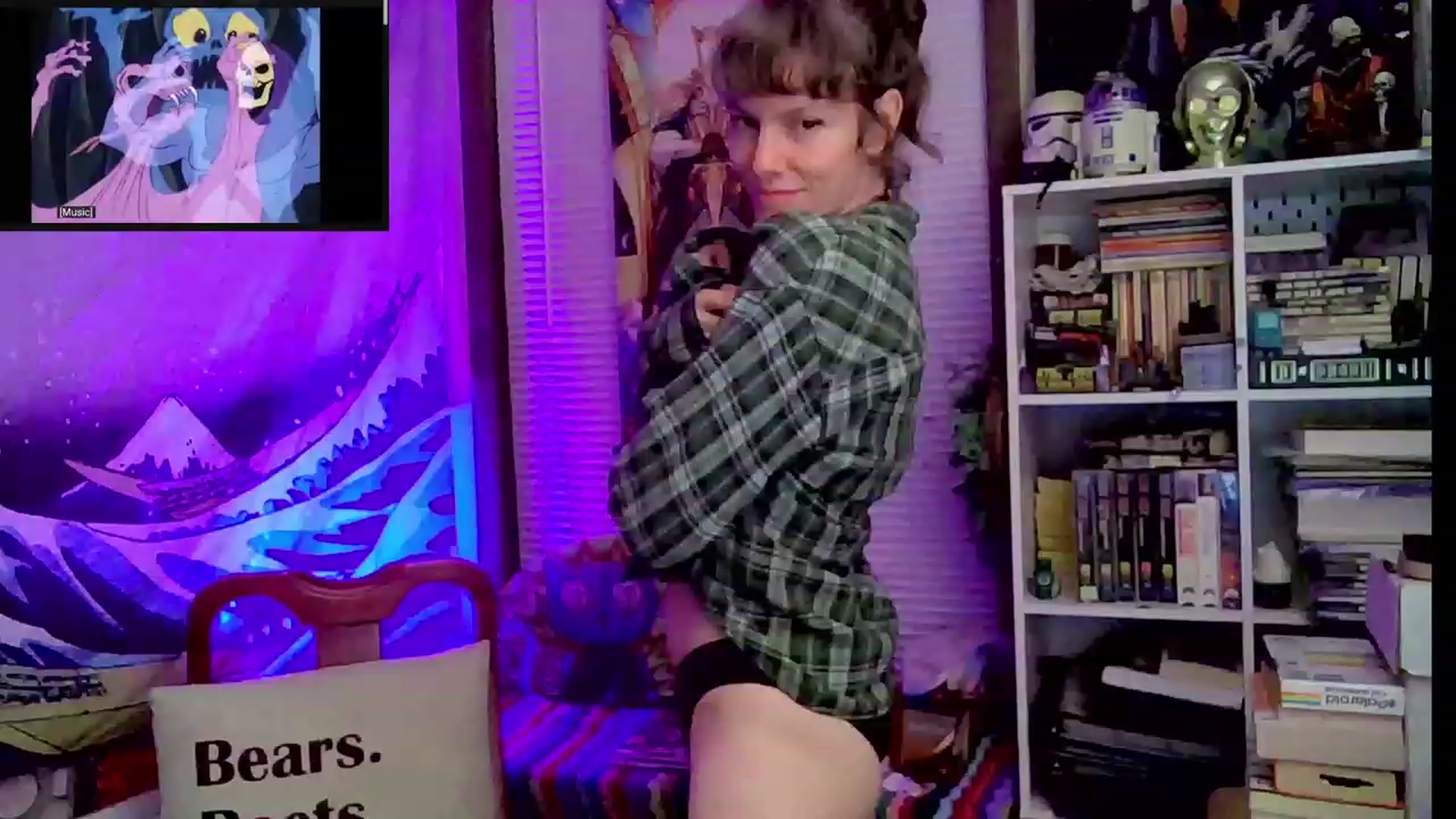 Gallery image thumbnail from CdrTroi's myfreecams stream on, 10/05/2023, 09:00 image 3 of 20