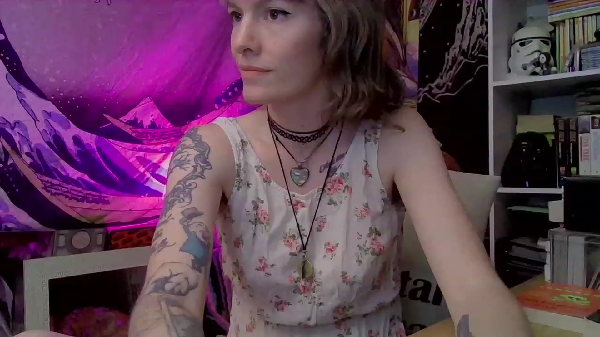 Gallery image thumbnail from CdrTroi's myfreecams stream on, 10/16/2023, 04:03 image 15 of 20