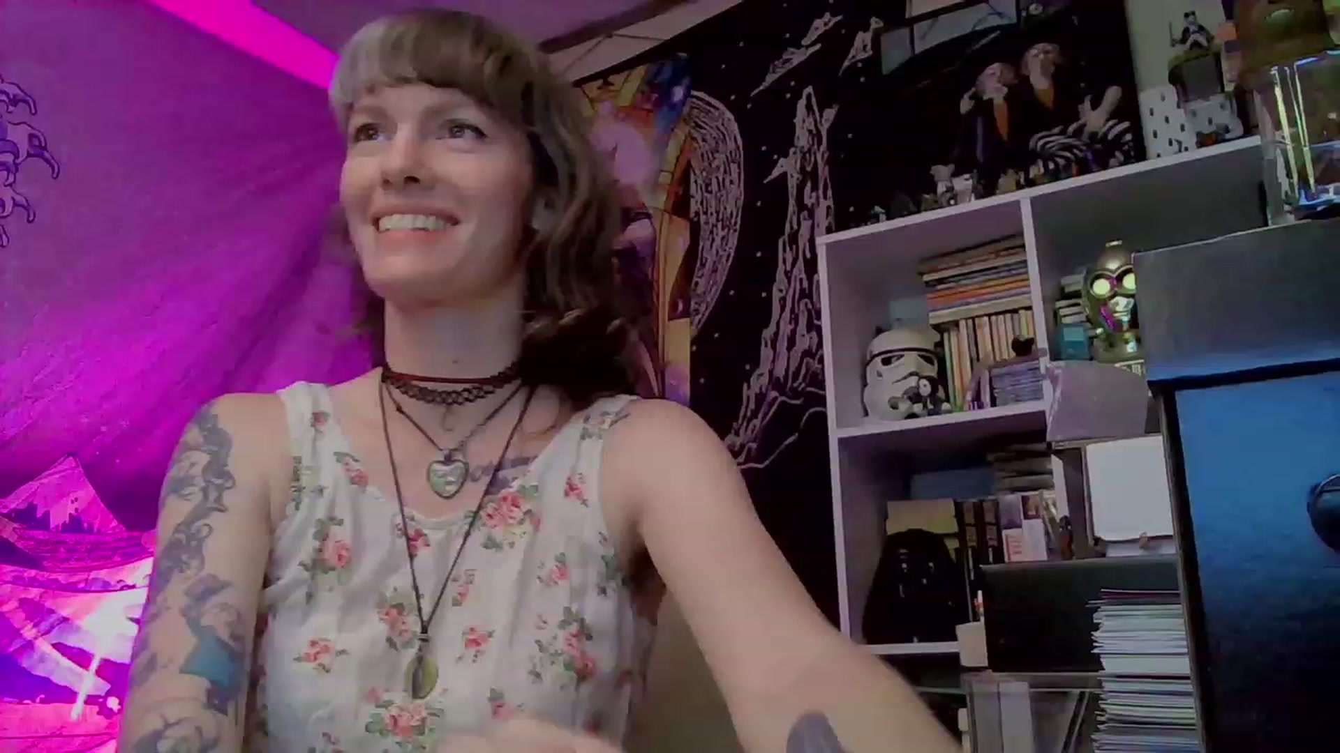 Gallery image thumbnail from CdrTroi's myfreecams stream on, 10/16/2023, 04:03 image 3 of 20